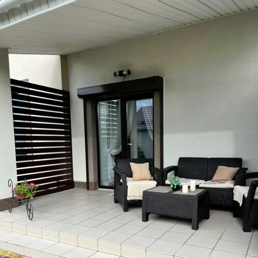 Фото 1 веранда из металлопланкена 8017 Шоколад