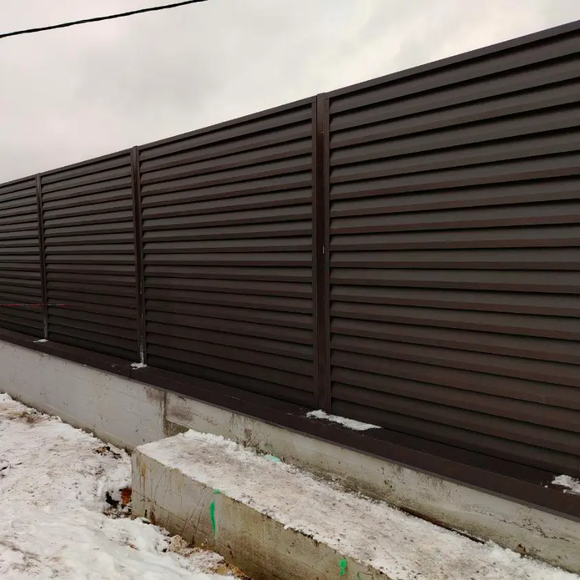 Фото 2 Двусторонний забор Реснички 8019 МАТТЕ темный шоколад матовый