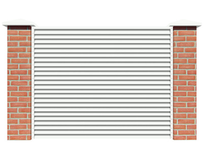 Секция забора жалюзи из ламелей Жалюзи ЭКО-Z RAL9003 Белый с кирпичными столбами анфас